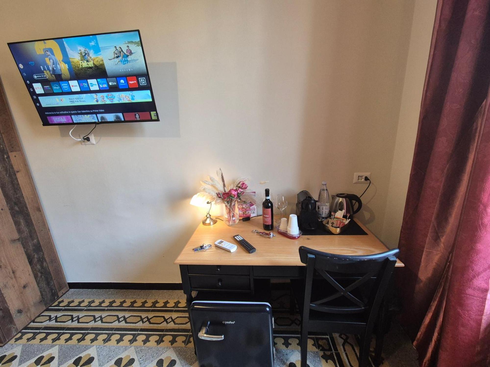 Hebe Eternity Rooms Rome Bagian luar foto